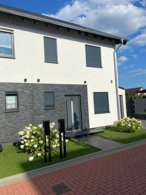 reserviert*Dürwiss* Doppelhaushälfte mit Studio, Terrasse und Garten