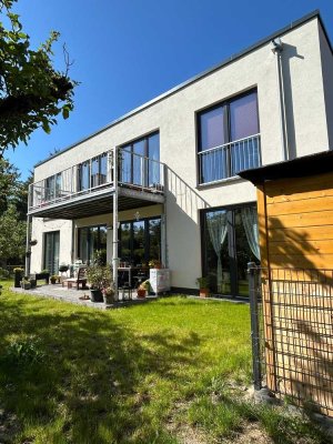 Helle Exklusive 3-Raum-Wohnung mit Balkon in Kremmen