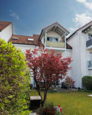 Weilheim: Zentral frei werdende Dachgeschoss-Wohnung mit Balkon