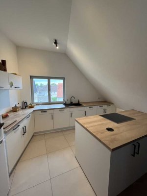 Exklusive 2 Zi. DG-Wohnung - Neubau einer Hofreite