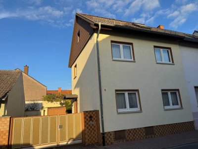 Zweifamilienhaus mit Geschichte und Herz