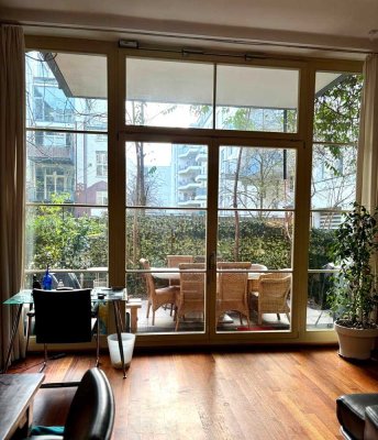 Großzügiger, möblierter 2Zi-Loft mit Garten 
Beautiful loft apartment (100 sqm, 2 rooms) with garden
