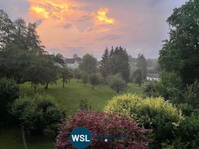 Fast wie NEU! Naturnah und doch zentral! Moderne, energieeffiziente DHH in Randlage von Göppingen