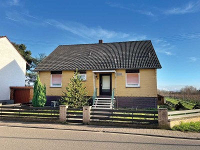 RESERVIERT ! Einfamilienhaus in Top-Lage für Handwerker und Modernisierer !