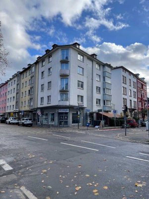 Schöne 3-Zimmerwohnung mit Balkon im beliebten Frankfurter Westend!
