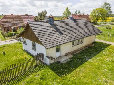 Handwerker aufgepasst ! Schöner Bungalow zum Selbstgestalten in ruhiger Umgebung