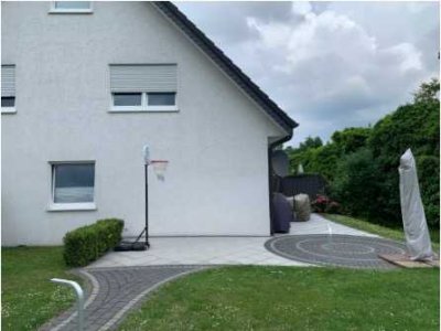 Schöne, moderne und sehr gut erhaltene DHH privat zu verkaufen