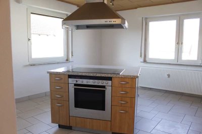 5-Zimmer-Maisonette-Wohnung Loggia & Kaminofen, 140 qm in Alzenau