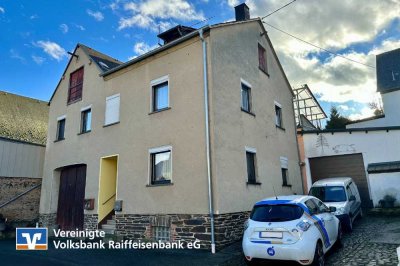 ### RESERVIERT ### Raumwunder mit Garten in ruhiger Ortslage