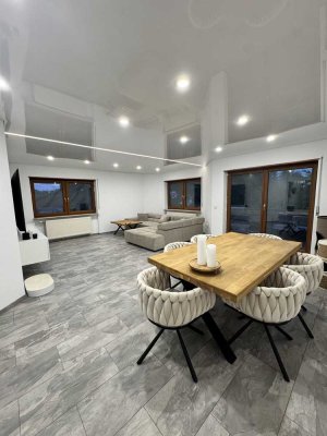 Moderne 3-Zimmer-Wohnung mit Balkon, neuer Küche und Carport – Ruhige Lage in Brühl