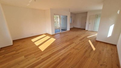 Koffer packen und einziehen! Neuwertiges Haus!