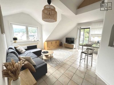 B & B Immobilien:Charmante 2,5-Zimmer-Maisonettewohnung im Dachgeschoss – 66 m² mit Balkon