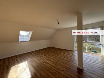 IMMOBERLIN.DE - Ersteinzug! Sehr attraktives Haus mit Südterrasse, Garage & Sonnengarten