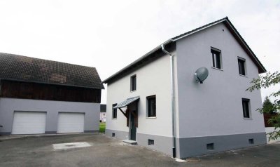 AB 1. JULI 2025 ZU VERMIETEN: Totalsaniertes und gehobenes 6-Zimmer-Einfamilienhaus in Neunkirchen