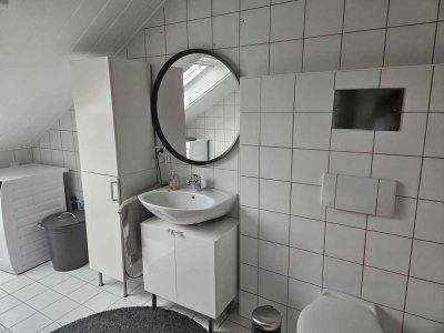 3-Zimmer Dachgeschosswohnung in Riedstadt mit Garage