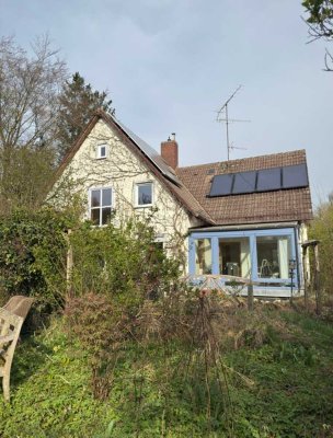 Einfamilienhaus mit 176 m² - Technik erneuert, Innengestaltung offen - mit optionalem Baugrundstück