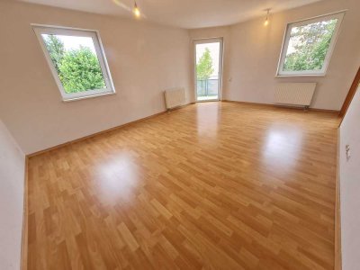 Helle 2-Zimmerwohnung (2.OG) in Völklingen (Heidstock)