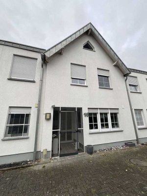 Reihenmittelhaus mit Garten und Terrasse in Heinsberg-Kempen, WBS 4 Pers. erf.