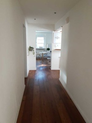 Stilvolle, gepflegte 3-Zimmer-Wohnung mit gehobener Innenausstattung mit EBK in Amberg