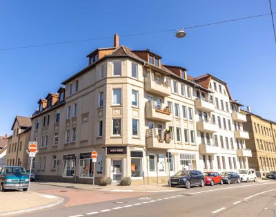 Hellfreundliche 5-Zimmer Altbauwohnung
