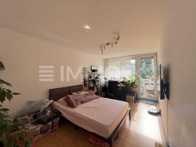 Helle 1-Zi.-Wohnung mit Balkon und TG-Stellplatz in München