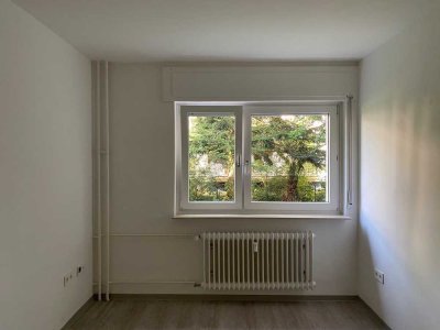 Familien willkommen - 4-Zimmer-Wohnung mit Badewanne und Dusche