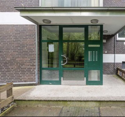 ***Gemütliches Zuhause in Bremen-Kattenturm: 4-Zimmer-Wohnung mit Balkon und EBK zu vermieten