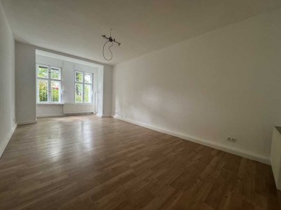 Erstbezug nach Sanierung: Charmante 1-2-Zi.-Wohnung mit Wohnküche!