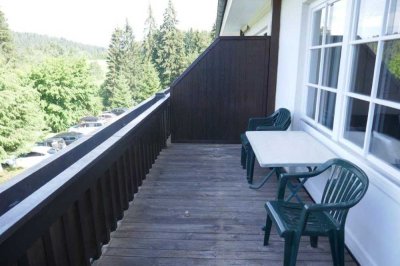 möbilierte 2-Zimmer Wohnung gehobener Innenausstattung mit Hallenbad und Sauna