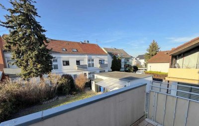 Sanierte 3 Zimmer Wohnung mit Balkon in ruhiger Lage