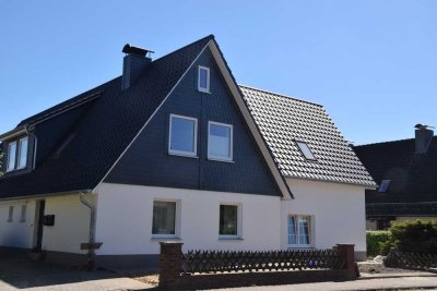 Zentrale Erdgeschosswohnung mit EBK, Kamin und Terasse in Gifhorn