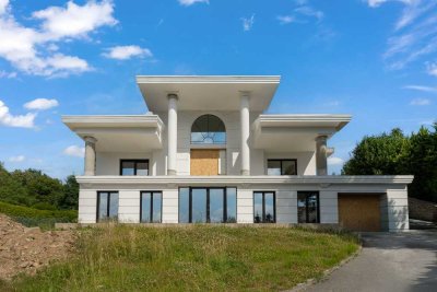 Exklusive Neubauvilla in Panoramalage – Stilvoll wohnen, individuell gestalten