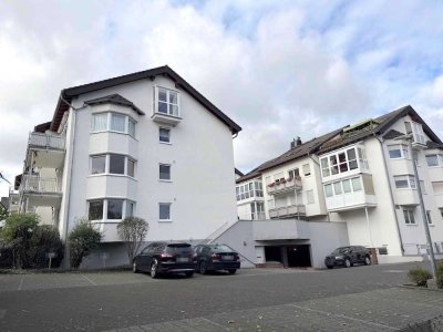 ----Helle Loggia-Wohnung mit herrlichem Ausblick und Charme-----