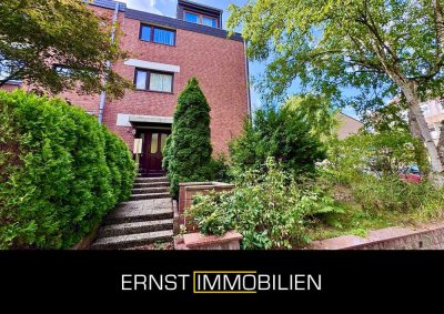 PROVISIONSFREI 4-Familienhaus in Unterbach mit flexibler Nutzung: Privat, Business oder Investment