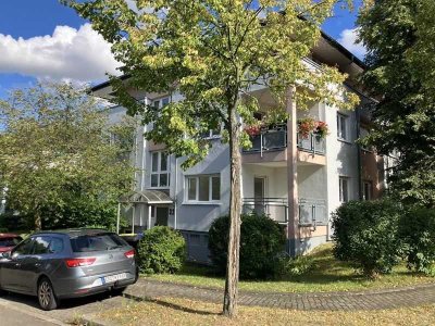 Gemütliche 2-Zimmer mit Wannenbad, Balkon und Laminat in sehr guter Lage! TG-SP mgl.