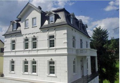 Repräsentative Villa mit hohem Wohnwert in Traumlage -
separate Bebauung ist möglich