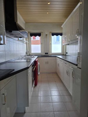 Schöne ETW mit Freisitz und EBK in gepflegter Wohneinheit