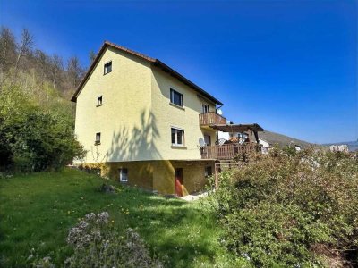 Wohnhaus mit großem Potenzial in guter Lage von Eberbach