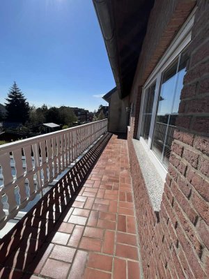 Bergheim, exklusive 3-Zimmer-Wohnung mit Balkon, sehr hell, komplett Sanierung in 2023 zu vermieten