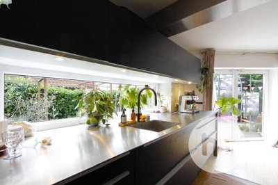3-Zimmer-Maisonettewohnung mit stilvoller Küche und großem Garten