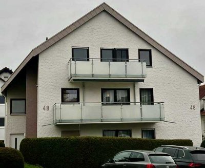 Geschmackvolle, gepflegte 2,5-Zimmer-Dachgeschosswohnung mit EBK in Wendlingen am Neckar