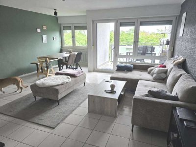 116 m² WOHNGENUSS!  TOP ETW, 4 ZKB/WC, 116 m²  !! gr. Balkon, TG, EBKü.,