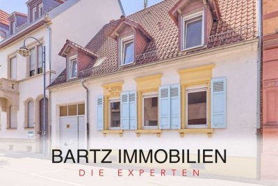 Raum für Ihre Vision -  Mehrfamilienhaus oder Abrissgrundstück mit erheblichem Baupotenzial