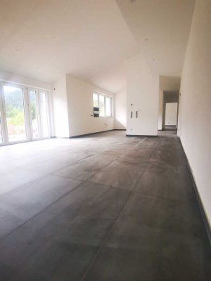 OG-12 **Erstbezug- Neubauwohnung ab 1.09. naturnah in Premium**