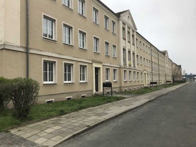 * Roßlau * Übernahme EBK möglich *
