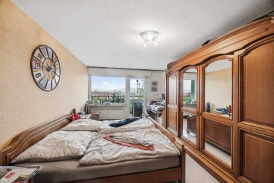 Helle 4-Zimmer 6. Stock inkl. TG-Stellplatz