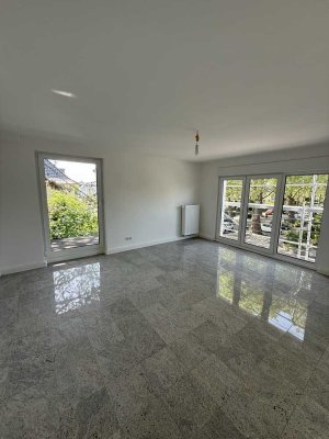 Frisch sanierte 2-Zimmer Wohnung mit Balkon