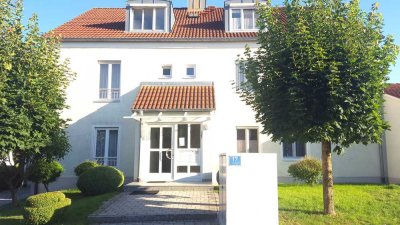 Helle 2-Zimmer-Wohnung mit Balkon und Einbauküche in Altomünster