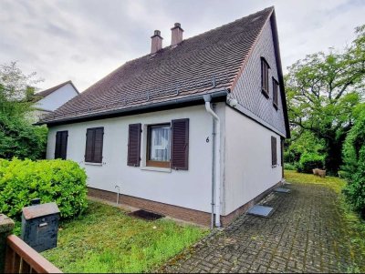 Provisionsfrei - Haus mit Grundstück in Grünwinkel - mit ganz viel Potential-Was ist es Ihnen wert?