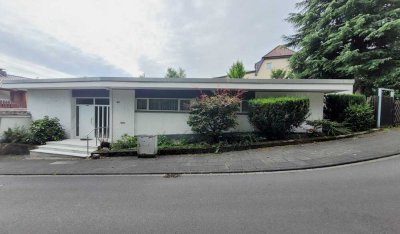 Unternehmervilla mit grünem Herz  und Erweiterungspotential in Bad Godesberg - Muffendorf